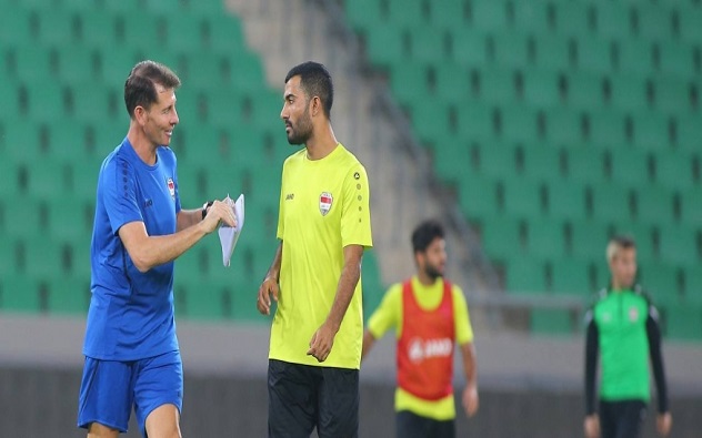 مدرب المنتخب العراقي يعلن قائمةَ اللاعبين النهائيّة المستدعاة لبطولةِ خليجي 25