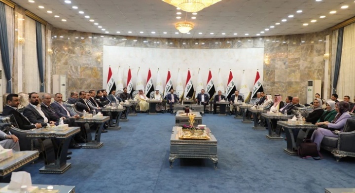 ثلاثة نواب يقتربون من اعلان انشقاقهم عن السيادة