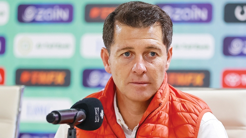 مدرب العراق: لن أفصح لكني أجهز مفاجأة لمنتخب عمان