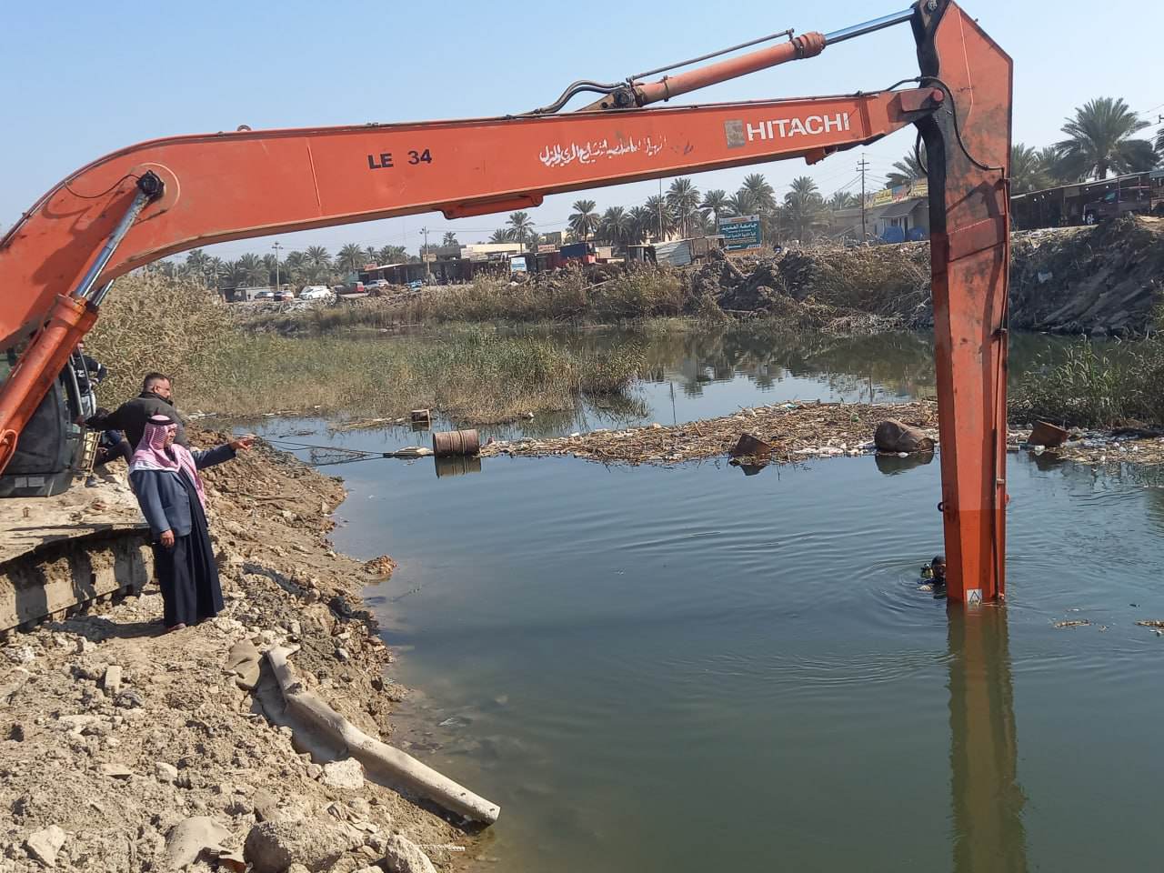 الجمعيات الفلاحية في كربلاء تدعو إلى عدم رمي مخلفات الأشجار والأنقاض في المبازل