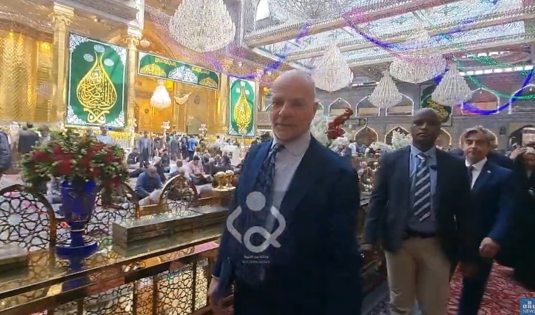 فيديو:نائب بلاسخارات في صحن ومرقد ابي الفضل العباس عليه السلام