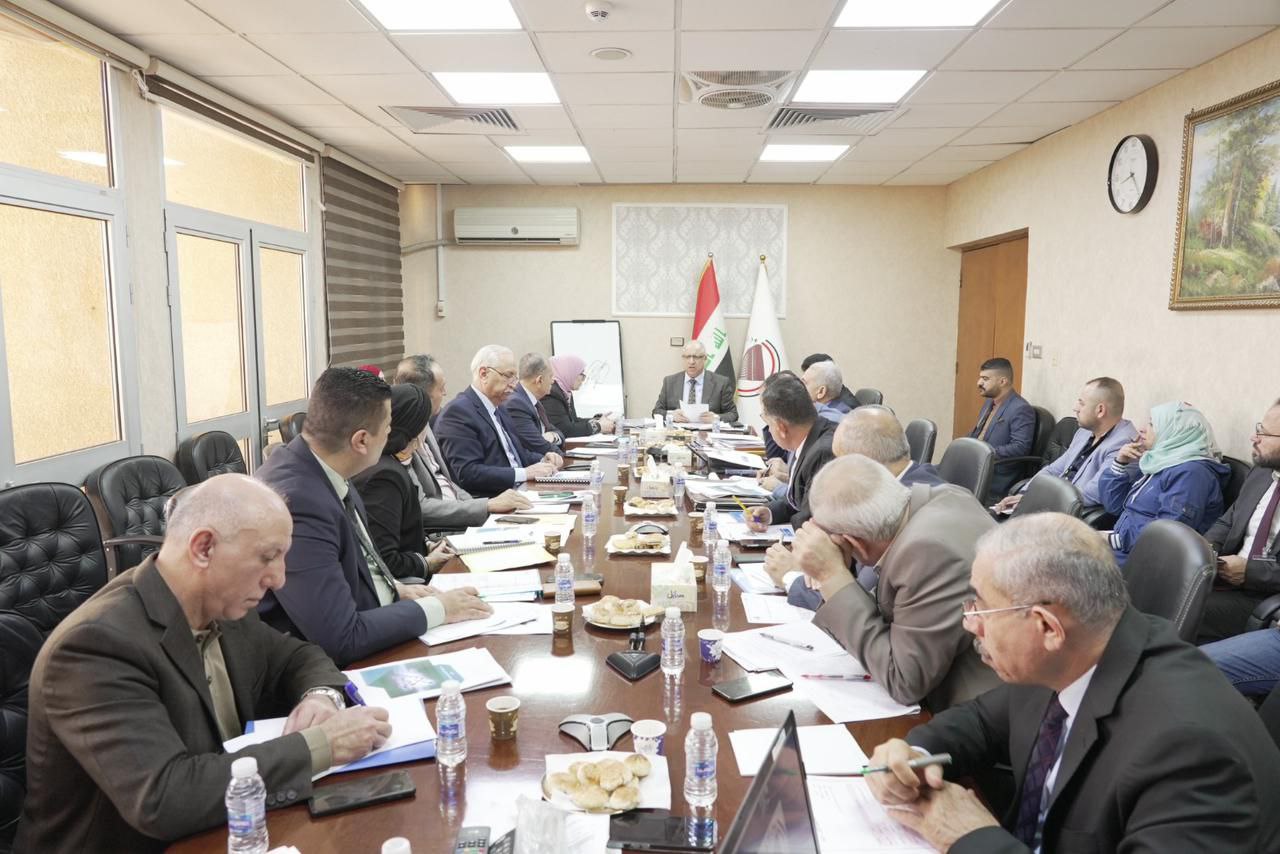 وزارة التخطيط تناقش محاور الوثيقة الوطنية للسياسات السكانية 2023 وملخص تقرير التغير المناخي