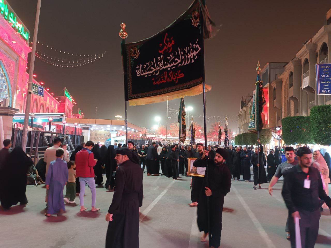 بالصور:مواكب العزاء الكربلائي تنطلق في شوارع المدينة القديمة بذكرى استشهاد امير المؤمنين ( عليه السلام)