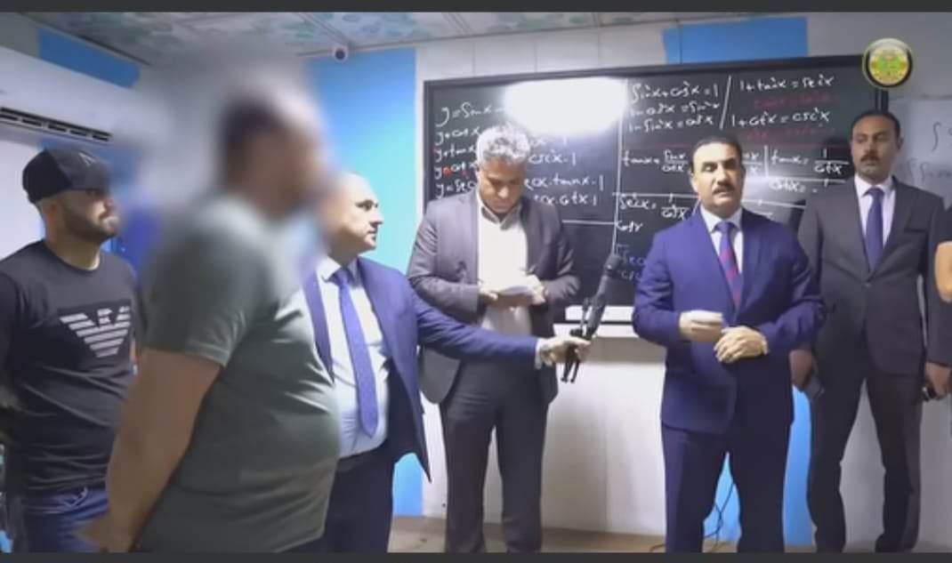 وزير التربية  يعفي مدراء المدارس والمشرفين الذين يمتلكون معاهد للتدريس الخصوصي