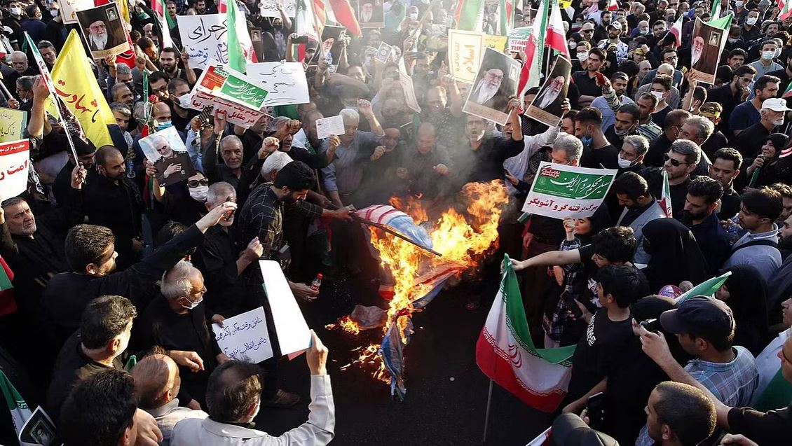 رويترز: إيران تعلن إعدام 3 أشخاص على صلة بالاحتجاجات الأخيرة