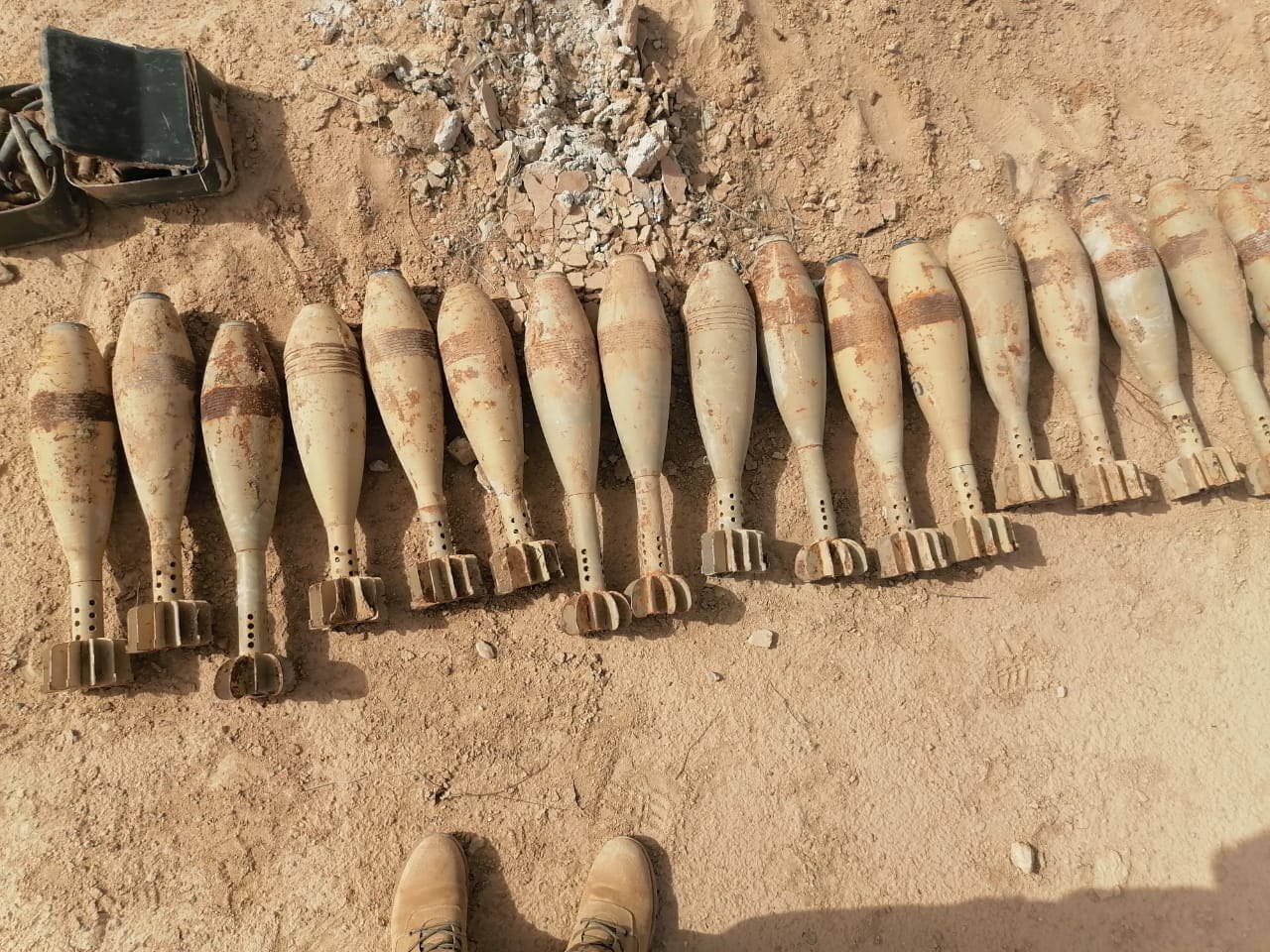 لمسافة (670) من ميسان الى ديالى قوات الحدود تزيل الاف الالغام والمخلفات الحربية