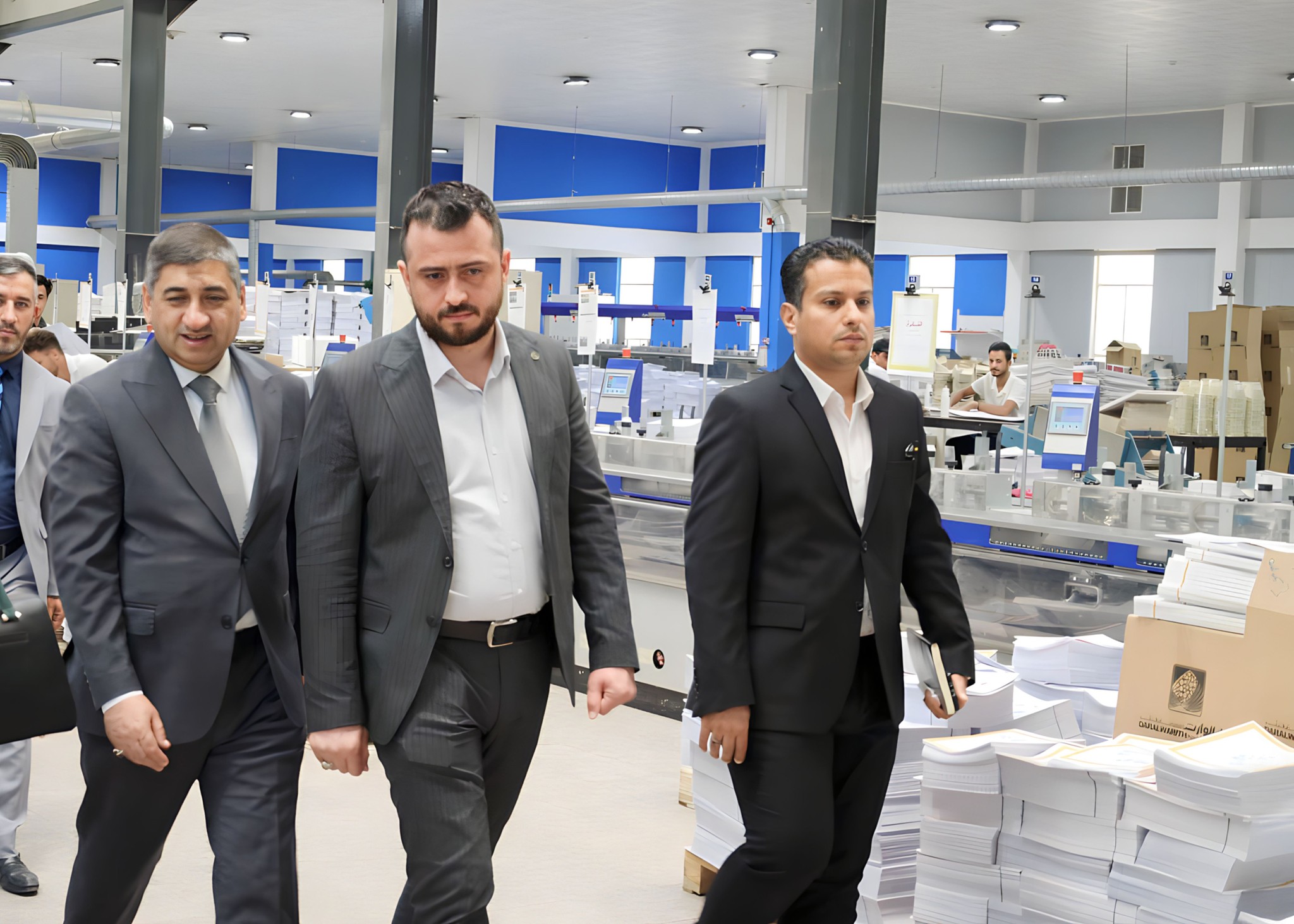 رئيس محكمة استئناف كربلاء الاتحادية يزور احد اقسام العتبة الحسينية المقدسة.