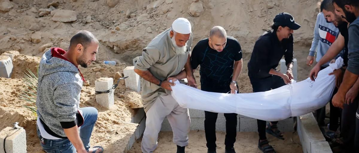 ارتفاع عدد شهداء غزة إلی 24100 شهيد في اليوم الـ101 للعدوان