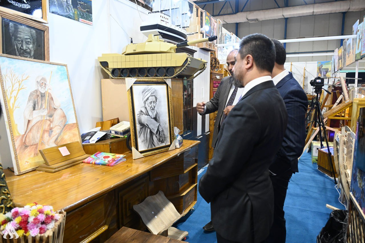 وزير العدل يؤكد على إمكانية استثمار مهارات النزلاء الإنتاجية