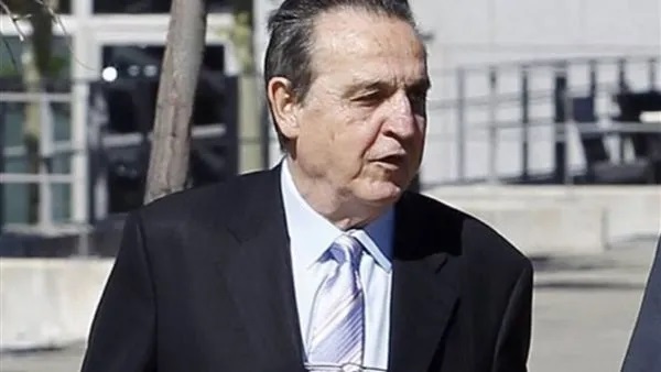 القضاء الإسباني يبرئ برشلونة في قضية شراء الحكام