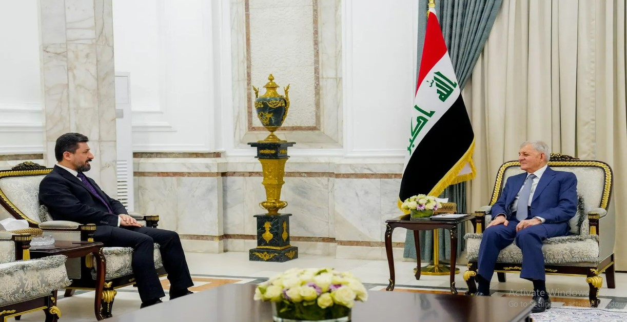 لقاء بين رئيس الجمهورية ووزير العدل والحديث عن إطلاق سراح أكثر من (12) ألف معتقل وموقوف