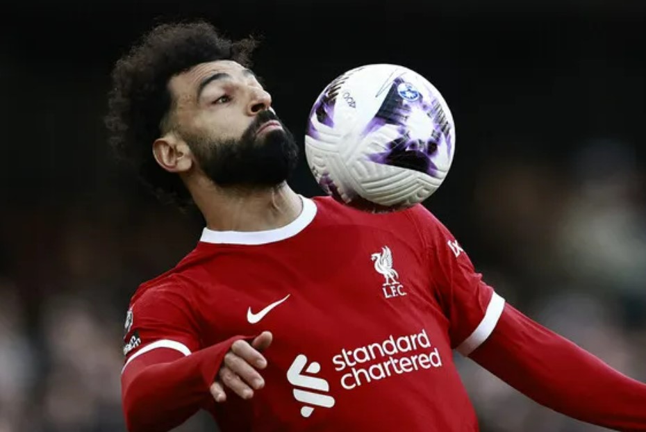 محمد صلاح يتوج بجائزة الأفضل في ليفربول للموسم