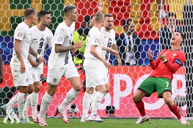 البرتغال تهزم سلوفينيا بركلات الترجيح وتبلغ ربع نهائي اليورو