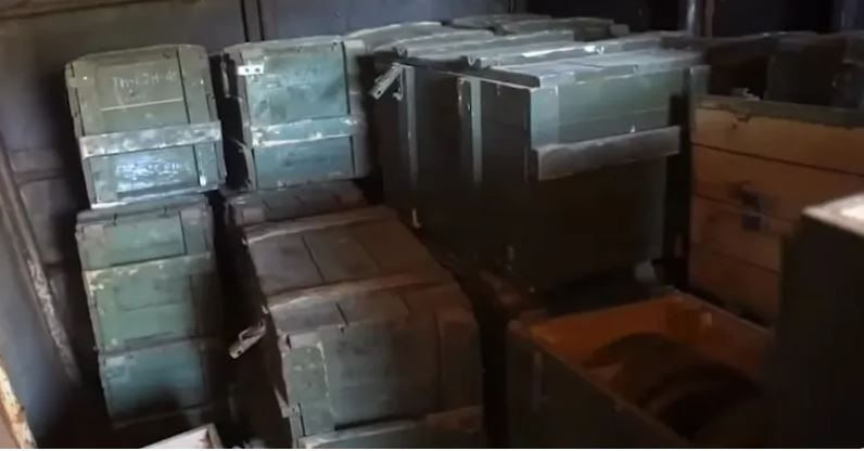 "إسرائيل" تضبط أطنانا من الأسلحة في مواقع تابعة لنظام الأسد