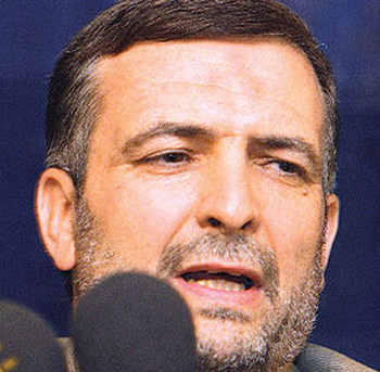 السفير الايراني يزور النجف الاشرف ويسمي محي الدين نجفي قنصلا في المدينة