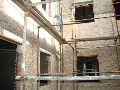 انجاز مراحل متقدمة من مجمع سيد الشهداء الخدمي بكلفة تصل الى 15 مليار دينار وسط كربلاء