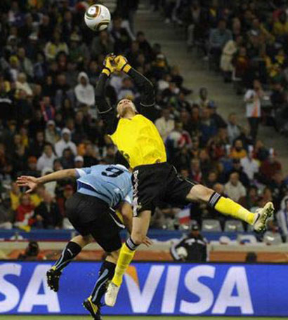 الاورغواي تتعادل مع فرنسا سلبيا في مونديال 2010