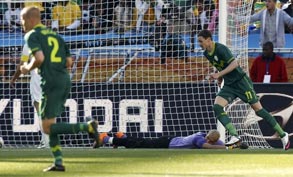 خطأ شاوشى يكلف الجزائر الهزيمة أمام سلوفينيا