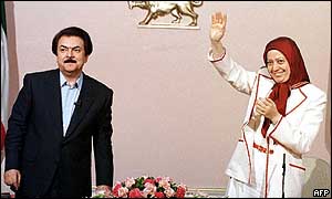 مذكرة اعتقال بحق مسعود رجوي وزوجته