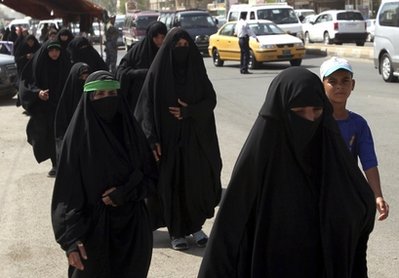 عبوة ناسفة تستهدف زوار الامام الكاظم في ساحة محسن الكاظمي