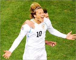 فورلان أفضل لاعب بمونديال   جنوب افريقيا