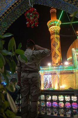 كربلاء تشهد افتتاح ماذنتي مرقد ابو الفضل العباس عليه السلام المذهبة والمطعمة بالمينا (تقرير مصور)