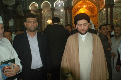 السيد عمار الحكيم يزور مرقد الامام الحسين عليه السلام