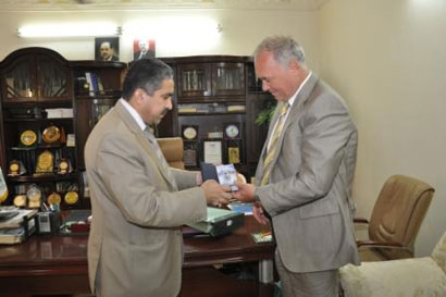 تعاون علمي بين جامعة براغ الجيكية وجامعة الكوفة