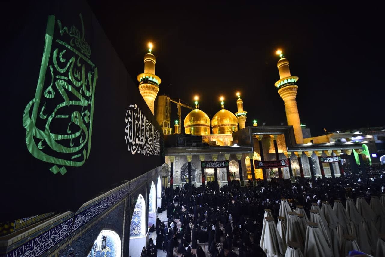 في ليلة استشهاد الامام .. الحزن يخيّم على الكاظمية (صور)