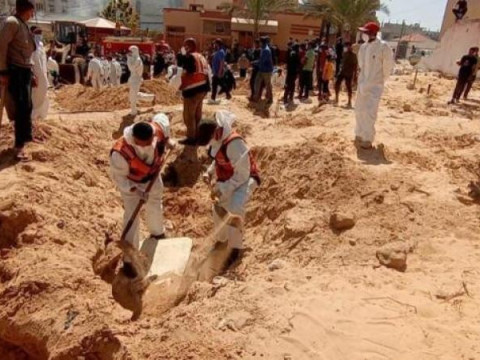 الاتحاد الاوروبي يطالب بتحقيق مستقل عن مقابر جماعية في مستشفيين بغزة