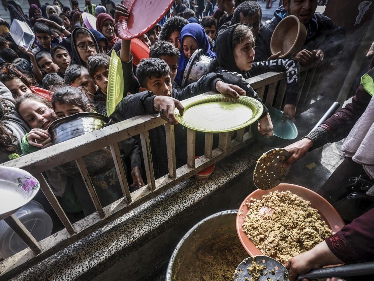 مرصد عالمي: نصف مليون غزّي مهددون بالموت جوعاً