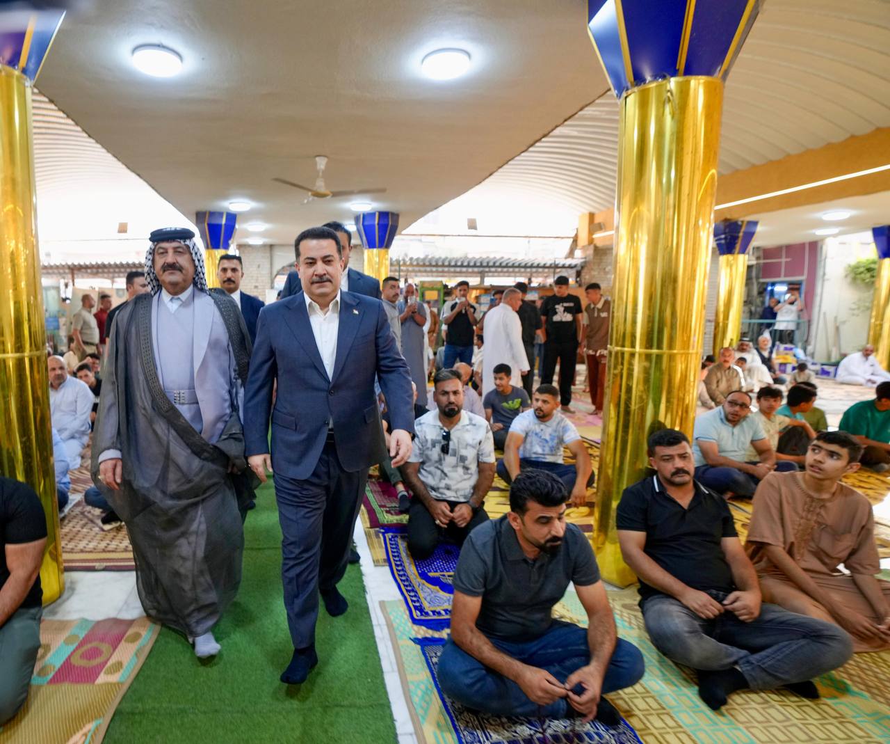 رئيس الوزراء يتابع عبر اتصال هاتفي أوضاع الحجاج العراقيين