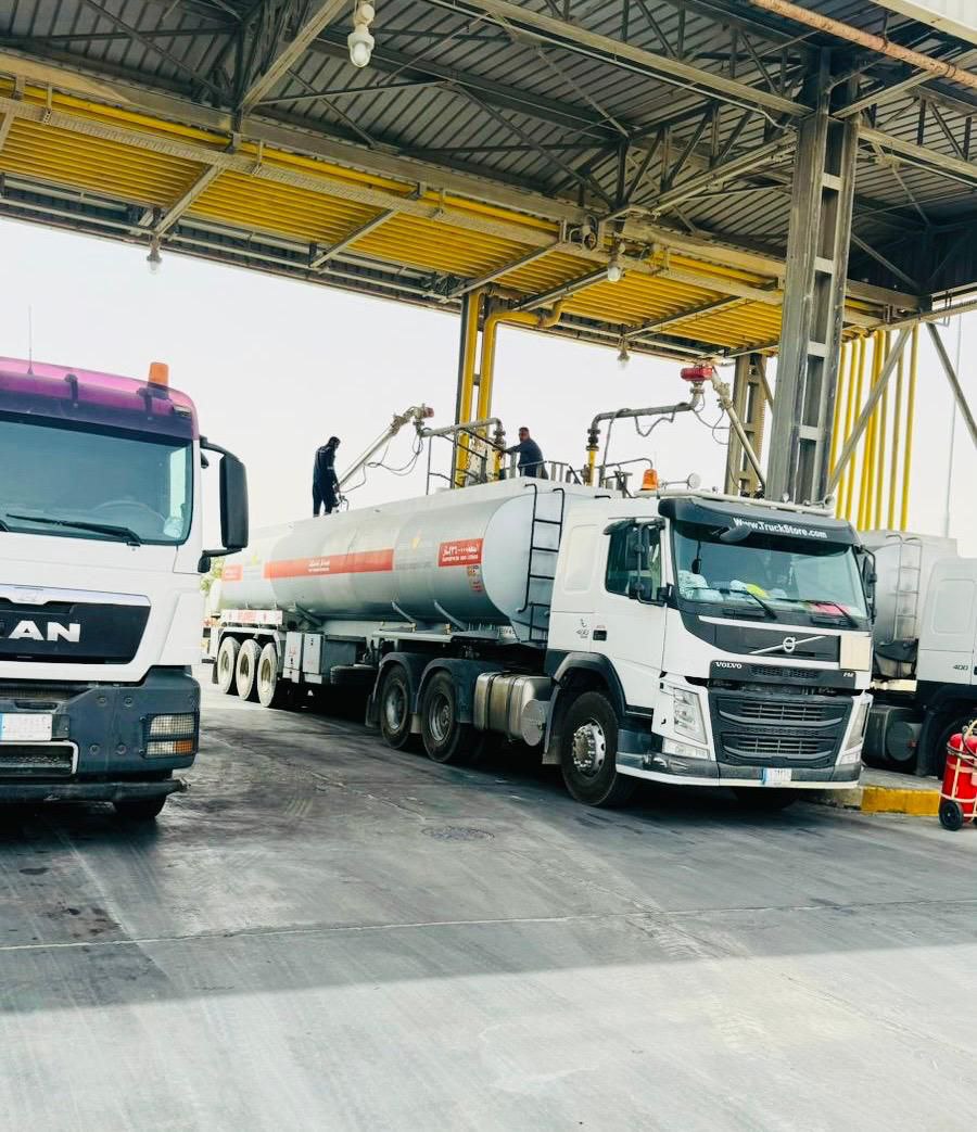 كربلاء: تسخير (٧٠) سيارة حوضية تنقل مليوني لتر من الوقود يوميا في زيارة الاربعين