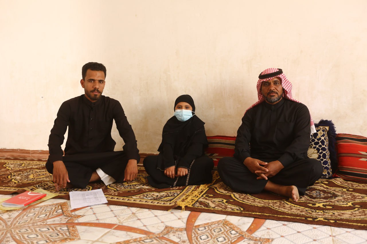 من عمق محافظة المثنى... "منال" طفلة سماوية اصيبت بالسرطان فعالجتها العتبة الحسينية مجانا