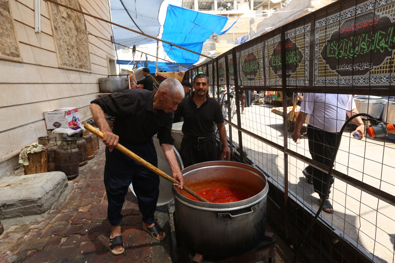 يحيون الشعائر في ديالى وكربلاء... موكب عزاء اهالي الهويدر (83) عاما من الخدمة الحسينية (صور)