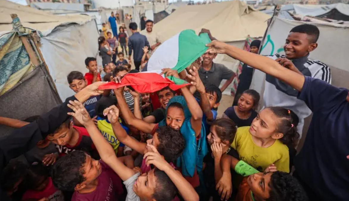 مركز مشترك و200 جندي أميركي.. من سيراقب تنفيذ اتفاق غزة؟