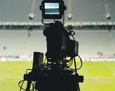 رئيس الوزراء يوجه بدفع مستحقات النقل التلفزيوني لمباريات دوري نجوم العراق