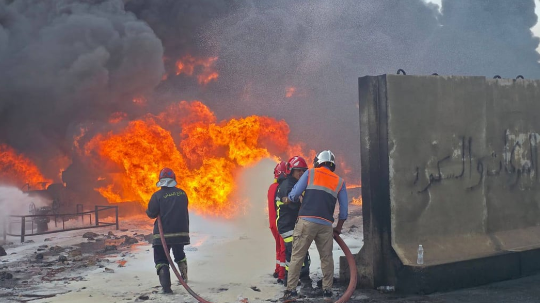 وفاة مدير شعبة وإصابات أخرى.. آخر مستجدات حريق الزبير 1 في البصرة