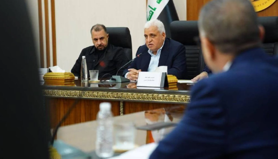 هيئة الحشد: فالح الفياض يبحث إعادة أهالي "العوجة" إلى قريتهم