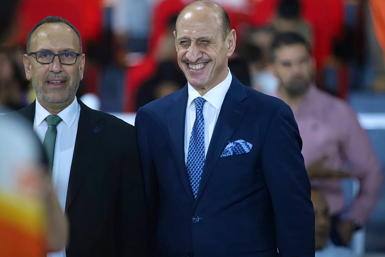 عدنان درجال.. من انتقادات الشارع الرياضي العراقي إلى ثقة "فيفا"