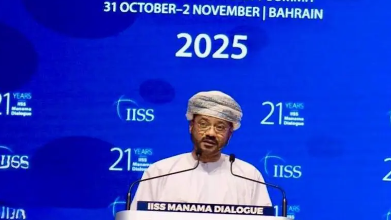 وزير خارجية عُمان يطالب بإشراك إيران بمنظومة الأمن الإقليمي