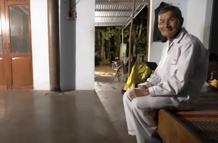 "أكثر من 60 عاما بلا نوم".. مزارع فيتنامي يدّعي أنه لم يغمض جفنا منذ 1962