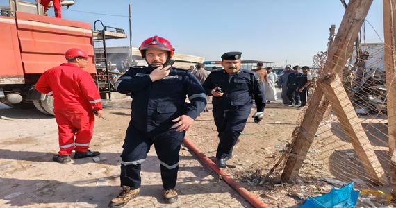 اخماد حريق كبير في مزاد للأثاث في سفوان بالبصرة