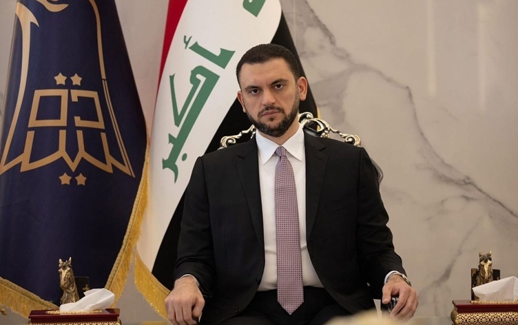 وثيقة :تحالف السيادة يستبدل رئيسه خميس الخنجر بابنه سرمد