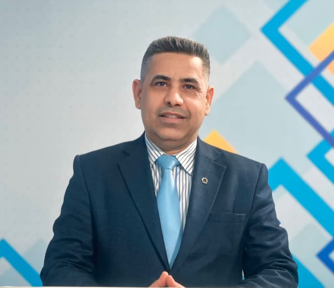 الإطار بحاجة الى موظف أم رئيس وزراء؟