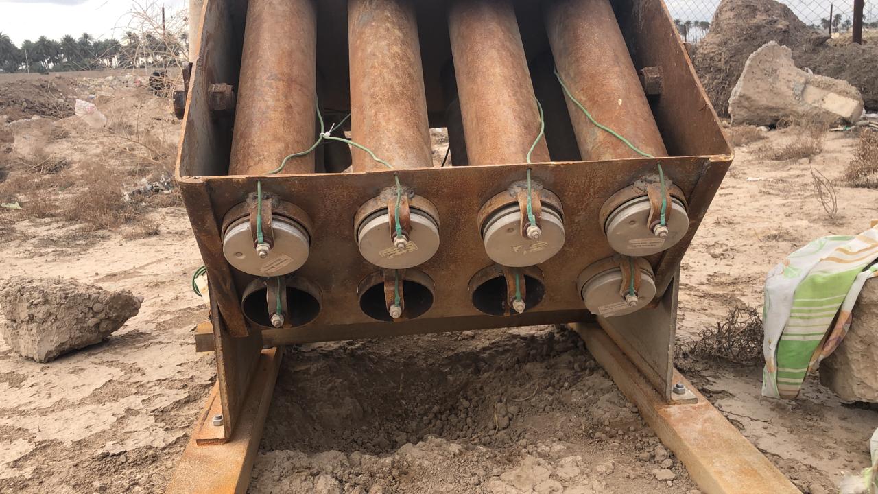 عمليات بغداد تعلن العثور على منصة إطلاق الصواريخ باتجاه السفارة الأميركية (صور)