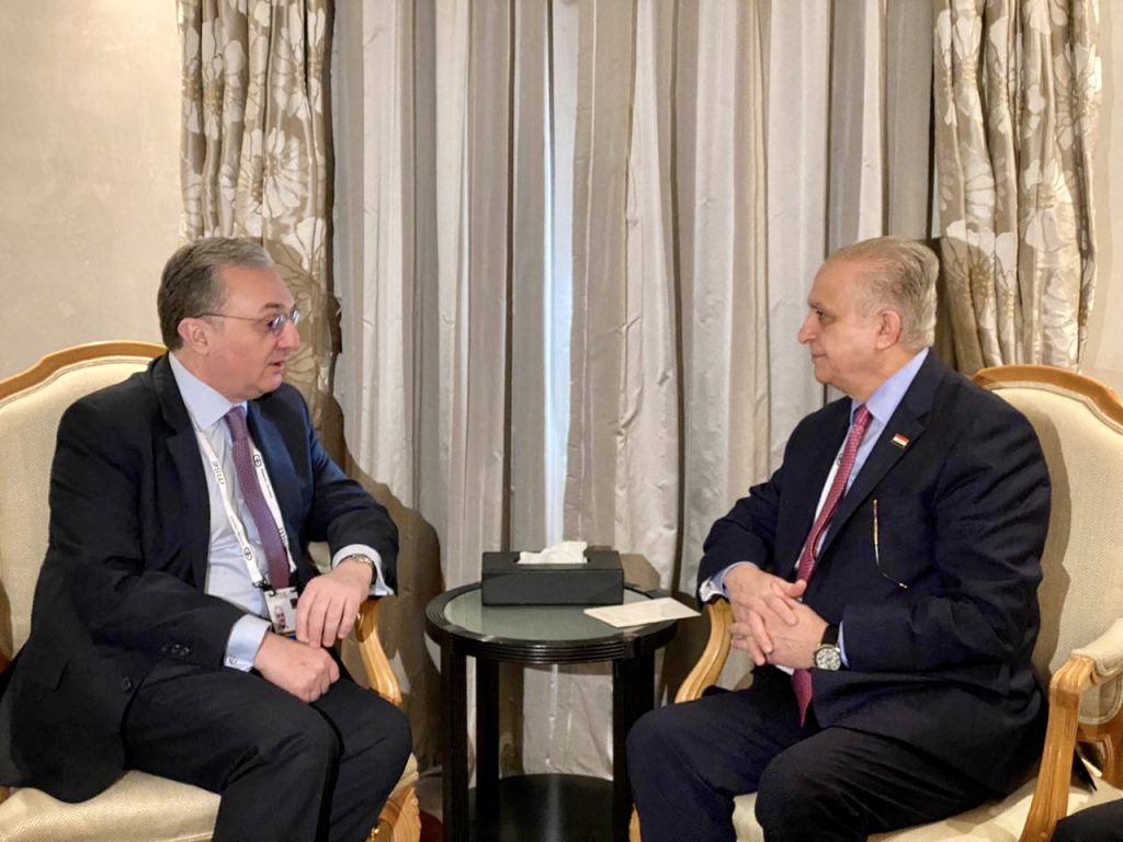 العراق يدعو ارمينيا لمنح سمات الدخول للعراقيين من المنافذ الحدودية