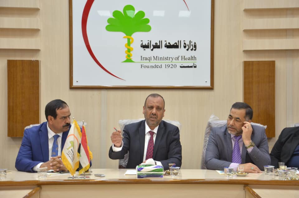 الياسري يطمئن النجفيين بشأن "كورونا" ويحذرهم من السفر (صور)