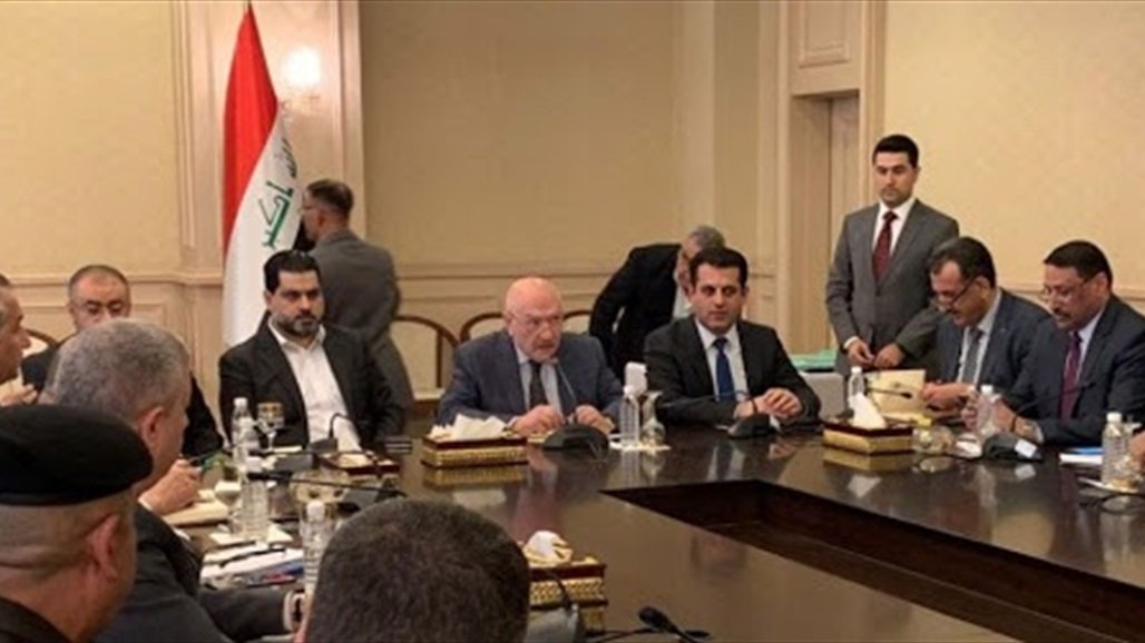 خلية الازمة: فتح المولات ثلاث ساعات يومياً وايقاف الفعاليات الدينية والاجتماعية إلى إشعار آخر