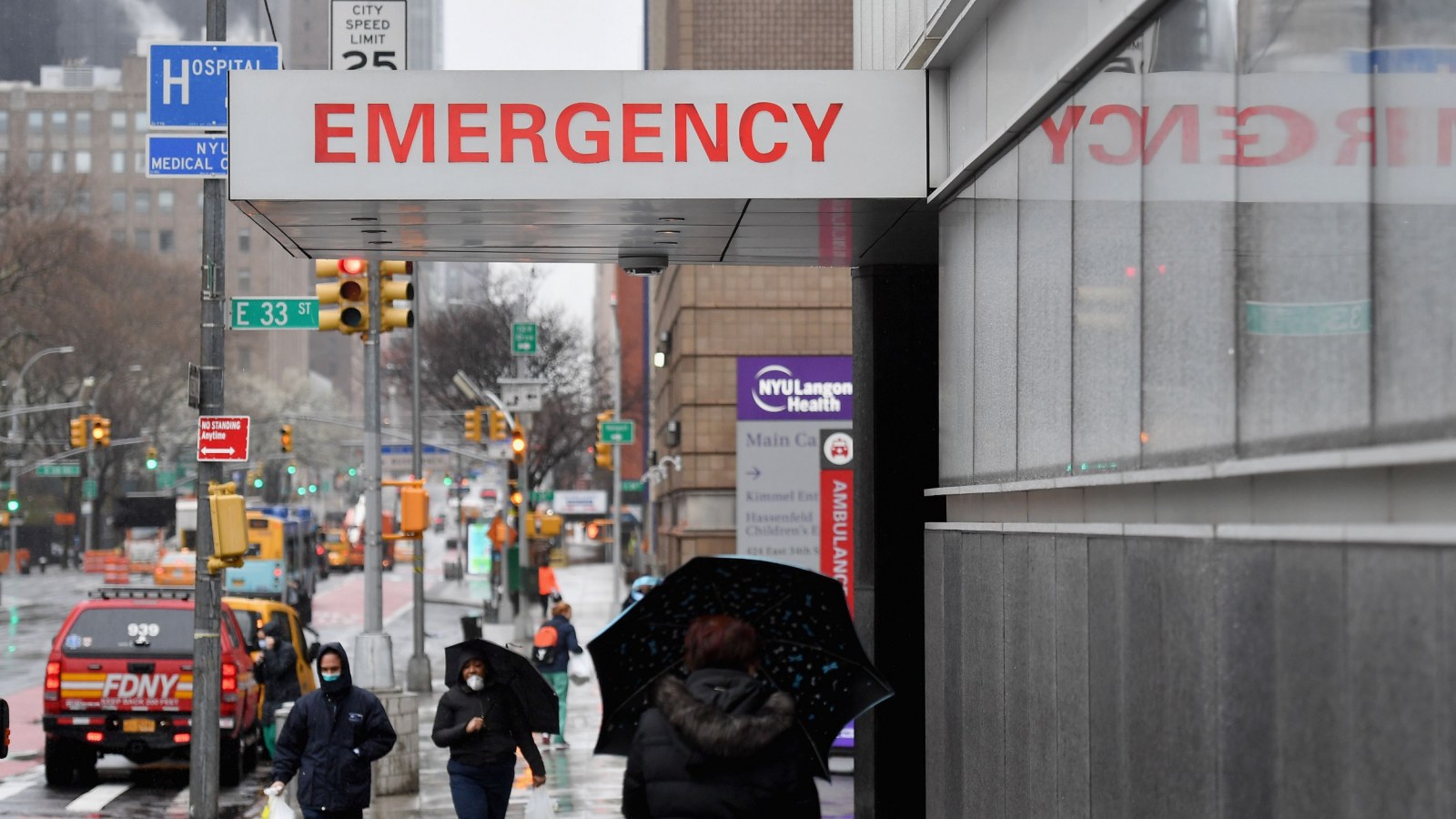 تدهور متسارع في نيويورك.. مئات الوفيات اليوم والإصابات بكورونا بعشرات الآلاف